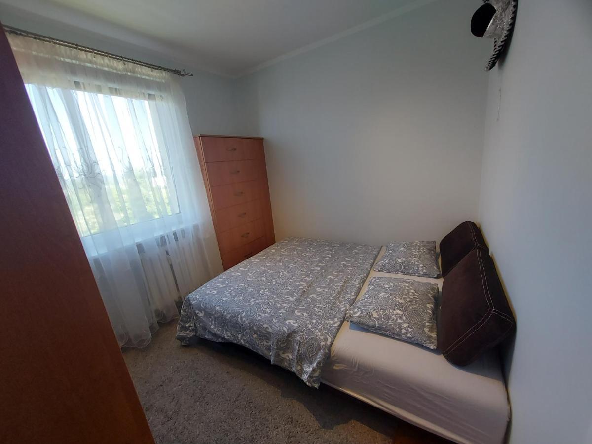 Wygodny Przestronny Apartament Janowskie Blonia Rumia Ngoại thất bức ảnh