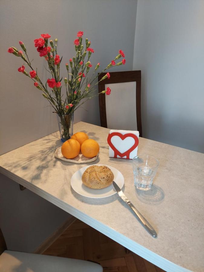 Wygodny Przestronny Apartament Janowskie Blonia Rumia Ngoại thất bức ảnh